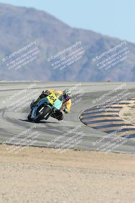 media/Oct-05-2025-CVMA (Sun) [[beeef4f201]]/Race 11-500-400(4)-350 Supersport/